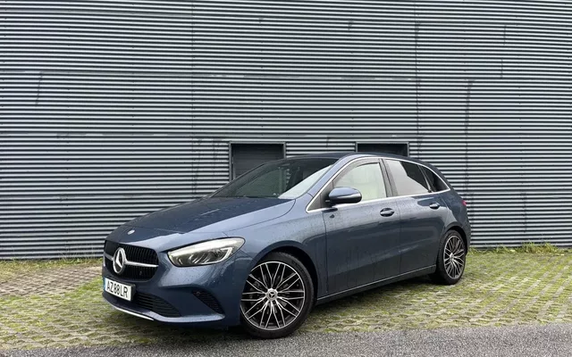 Mercedes-Benz B 180 d 8G-DCT Progressive