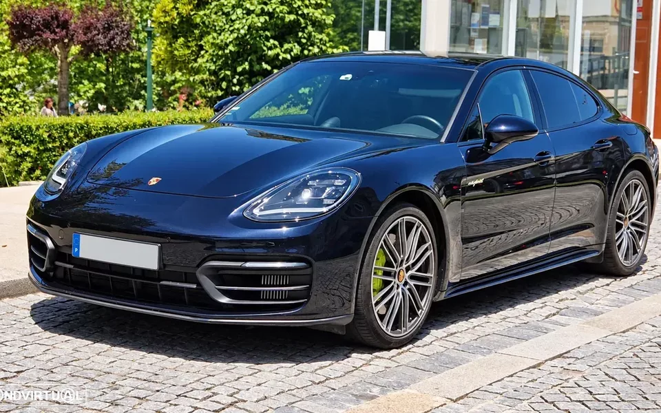 Porsche Panamera 4 E-Hybrid