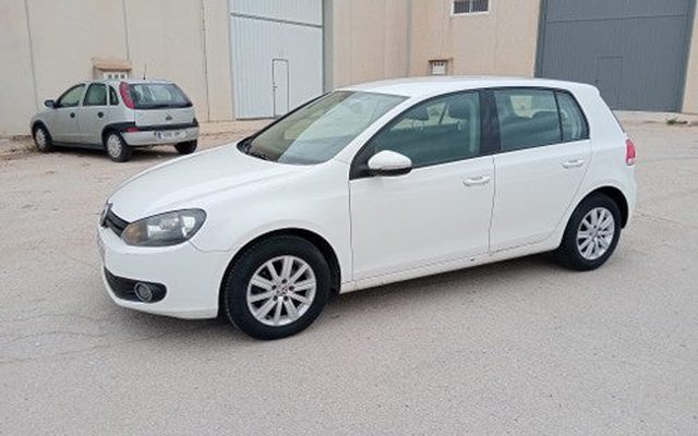 VOLKSWAGEN Golf 1.6TDI CR Advance BMT DSG 105