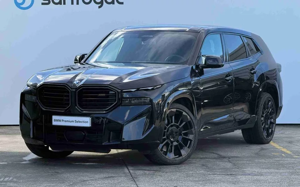 BMW - XM - XM