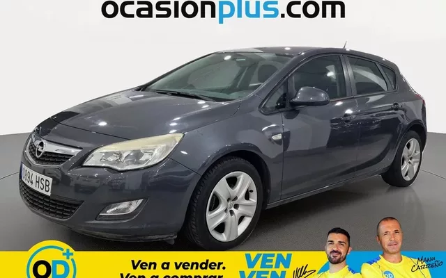 OPEL Astra Astra 1.6 Selective - 7900€ en El ejido