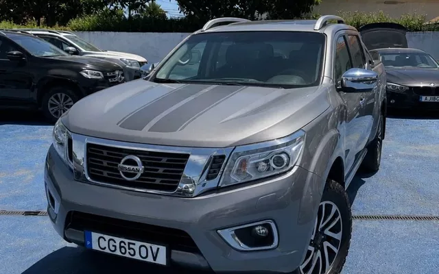 Nissan Navara 2.3 dCi CD 4WD Tekna AT