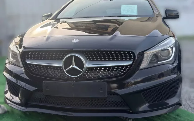 Mercedes-Benz CLA 200
