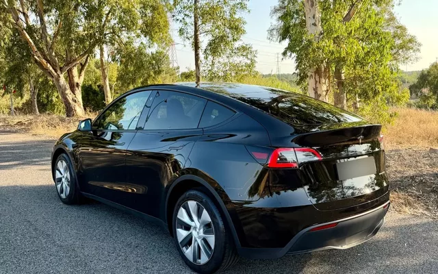 Tesla Model Y Long Range Dual Motor AWD