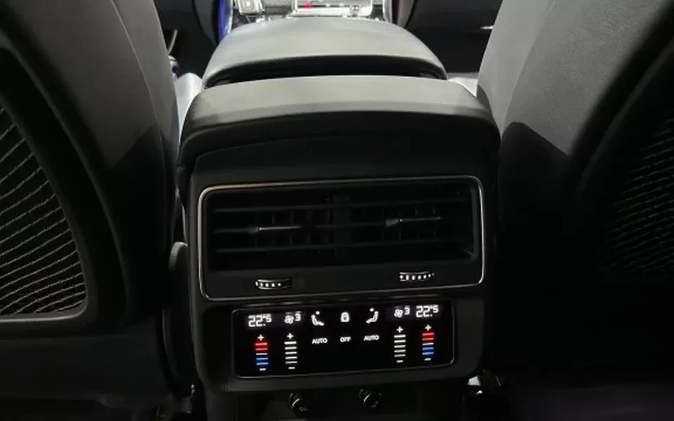 AUDI Q8 RS Q8 TFSI quattro tiptronic