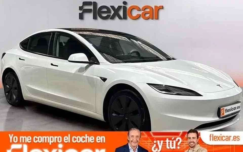 TESLA Model 3 RWD