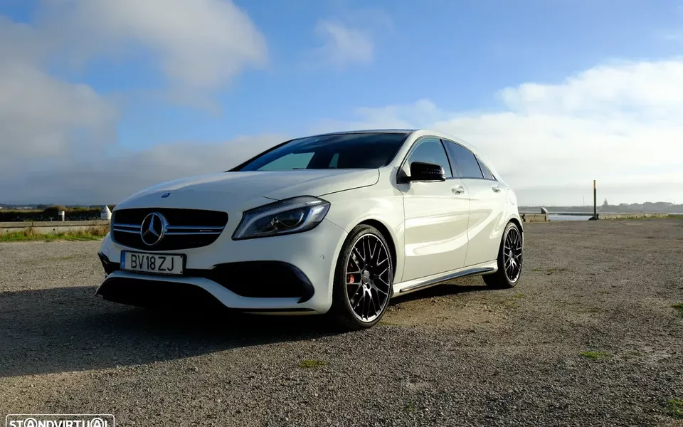 Mercedes-Benz A 45 AMG 4Matic Speedshift 7G-DCT