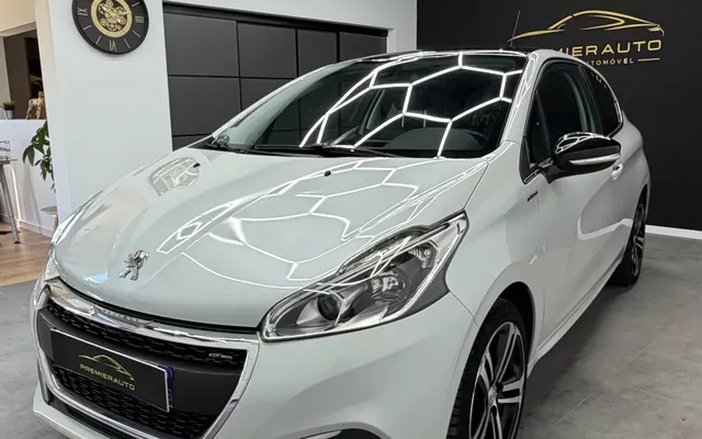 Peugeot 208 1.2 PureTech GT Line