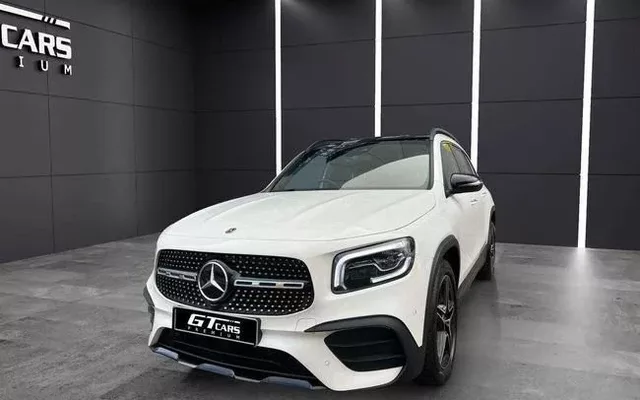 MERCEDES-BENZ Clase GLB 200 AMG