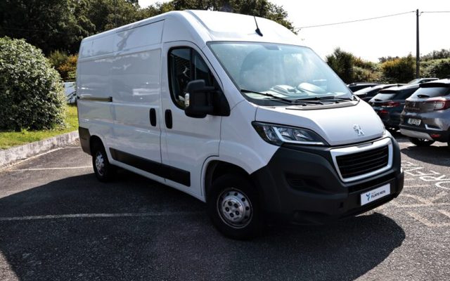 Peugeot Boxer 2.2 BlueHDi 333 L2 CD