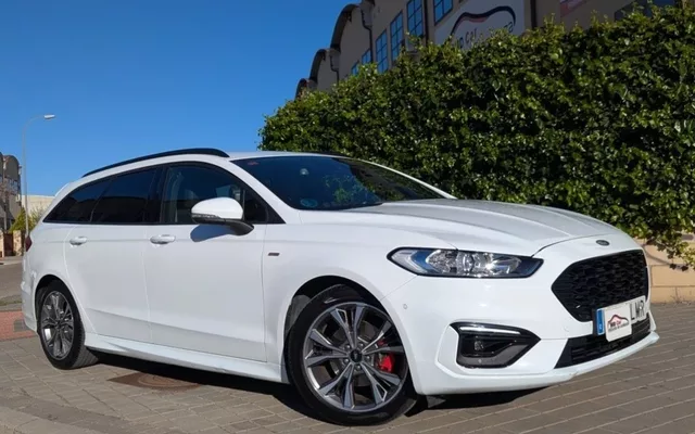 FORD Mondeo Mondeo Sportbreak 2.0 HEV Titanium