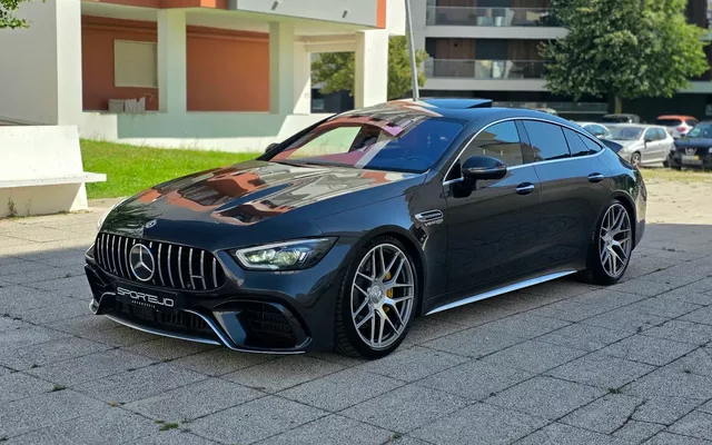 Mercedes-Benz AMG GT 4 portas