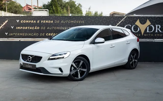 Volvo V40 2.0 D2 R-Design Momentum