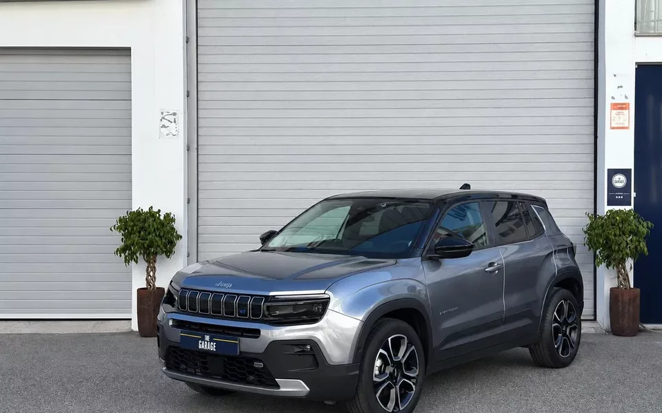Jeep Avenger 54 kWh Summit Plus