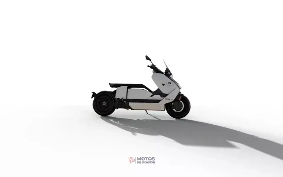 BMW CE 04