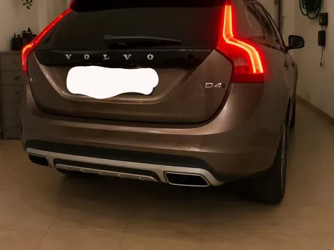 Volvo V60 2.0 D4 Momentum Plus