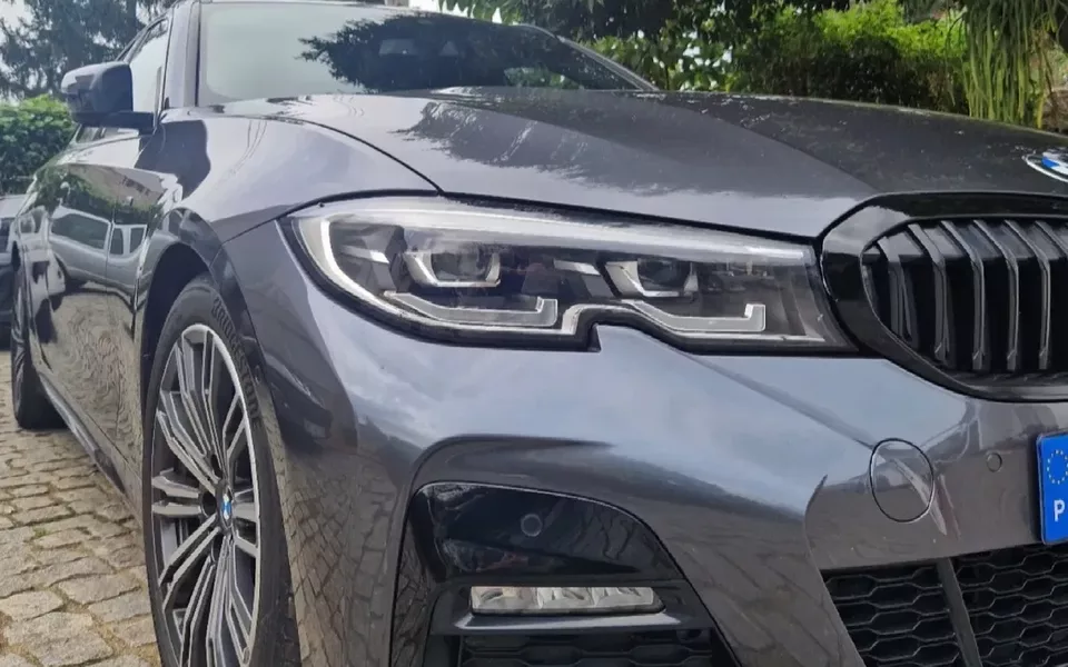 BMW 320
