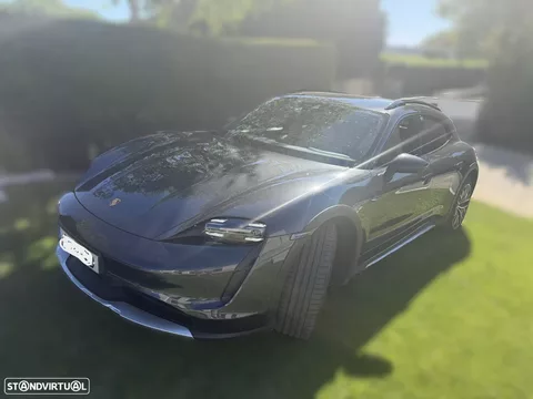 Porsche Taycan Cross Turismo 4S