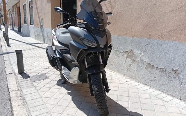 APRILIA SR GT 125