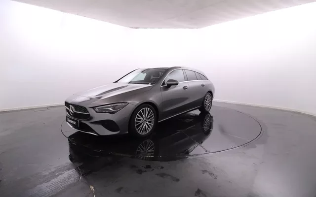 Mercedes-Benz Classe CLA - 180 d Shooting Brake Progressive Advanced Cx. Aut. / Vidros Escurecidos