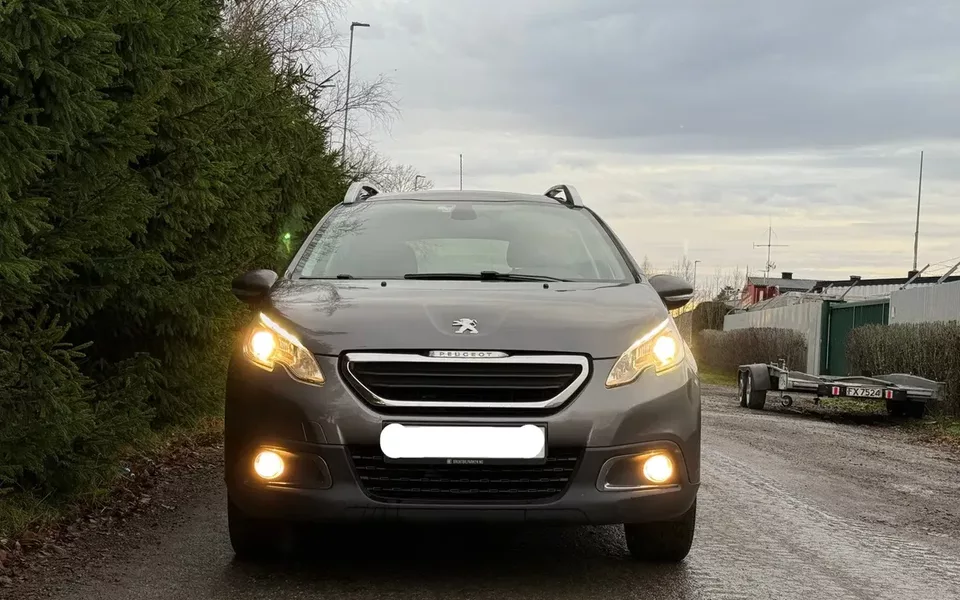 Peugeot 2008 1.2 PureTech Allure EAT6