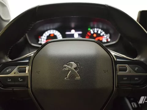 Vendido: PEUGEOT 2008 2008 1.2 PureTech S&S Allure Pack 100 - 13900€ en Tarrega