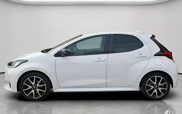 TOYOTA Yaris Yaris 120H 1.5 Style Plus