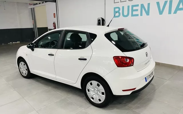SEAT Ibiza Ibiza 1.4TDI CR S&S Reference 90 - 8000€ en Roquetas de mar