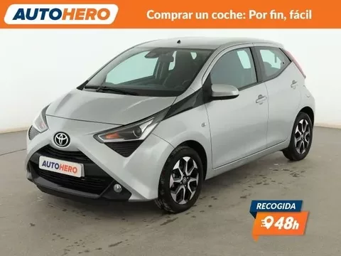 TOYOTA Aygo 1.0 X-Play club