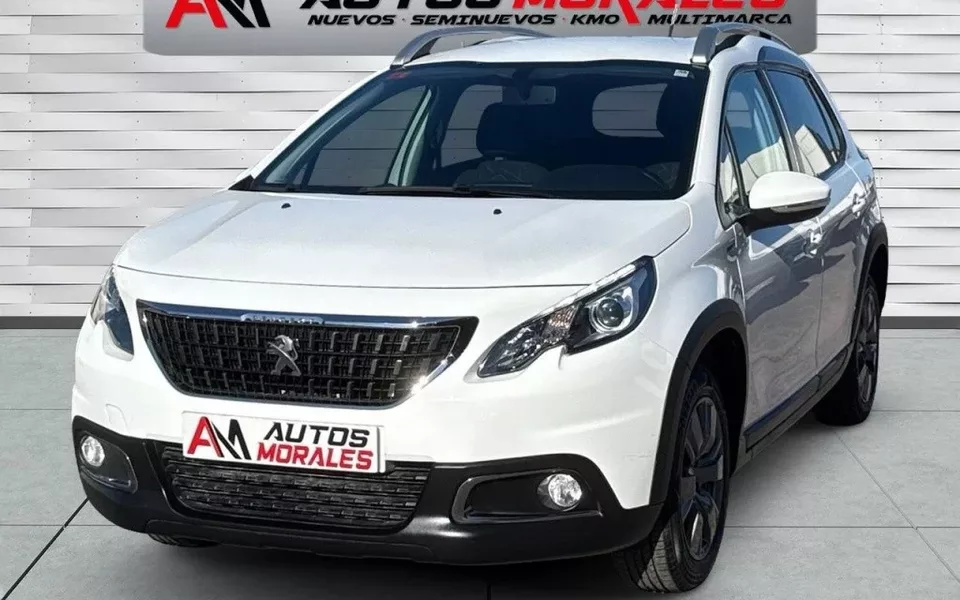 PEUGEOT 2008 2008 1.2 PureTech S&S Signature 82