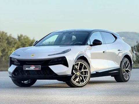 Lotus Eletre EDS 450