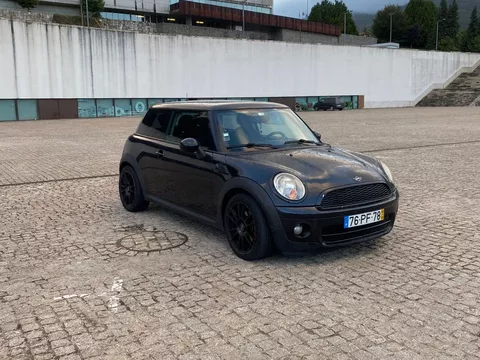 MINI Coupé