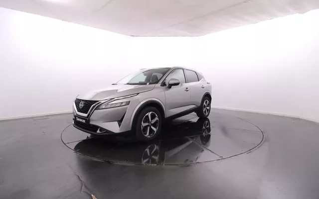 Nissan Qashqai 1.3 MHEV DIG-T N-Connecta 160cv Cx. Aut. / Teto Panorâmico / LED