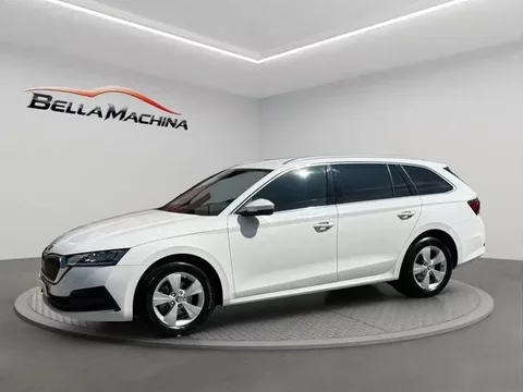 SKODA Octavia Octavia Combi 2.0TDI Ambition DSG 110kW
