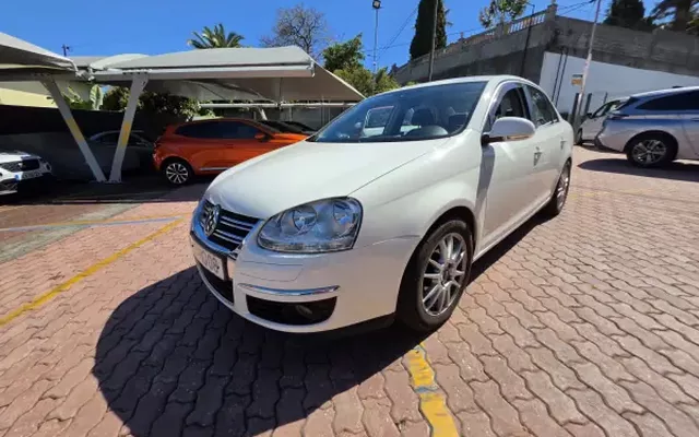 Volkswagen Jetta 2009 1.9 TDi BlueM. Confortline
