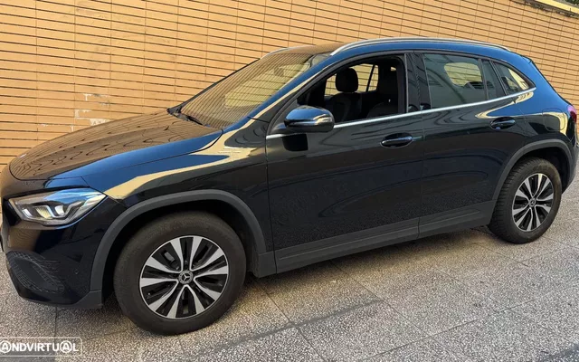 Mercedes-Benz GLA 180 d 8G-DCT