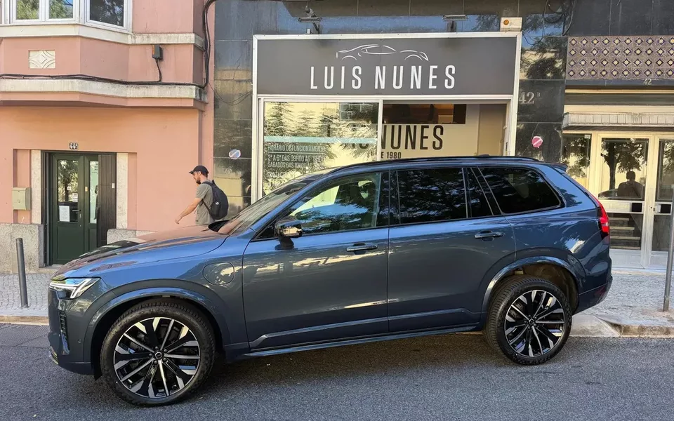 Volvo XC 90 2.0 T8 PHEV Plus Dark AWD