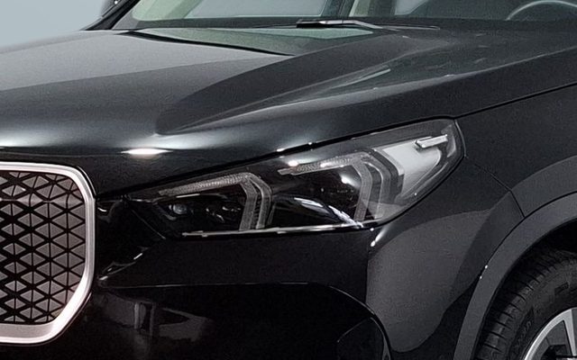 BMW iX1