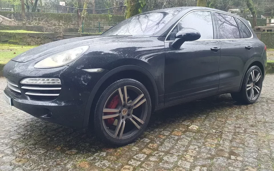 Porsche Cayenne Platinum Edition