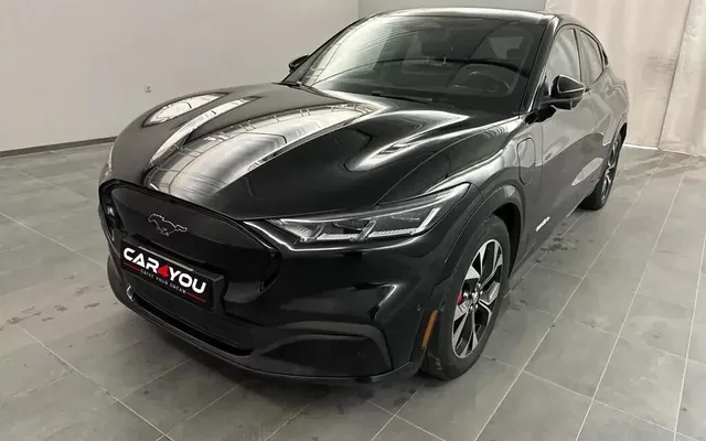 Ford Mustang Mach-E 75.7 kWh Premium AWD