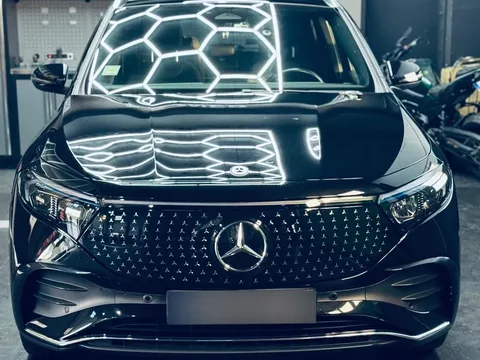 Mercedes-Benz EQA 250+ AMG Line