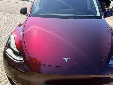Tesla Model Y RWD
