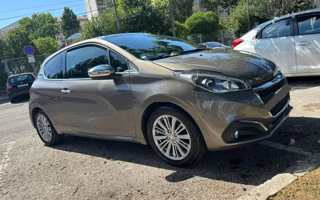 Peugeot 208 1.6 BlueHDi Active