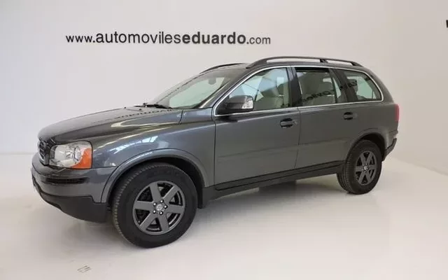 VOLVO XC90 D5 Momentum Aut. (7 plazas)