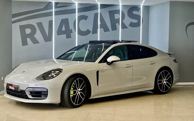 Porsche Panamera 4 E-Hybrid