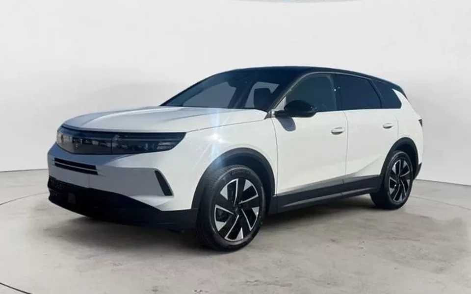 OPEL Grandland 1.2T XHT MHEV GS 136 5P - 29990€ en Donosti