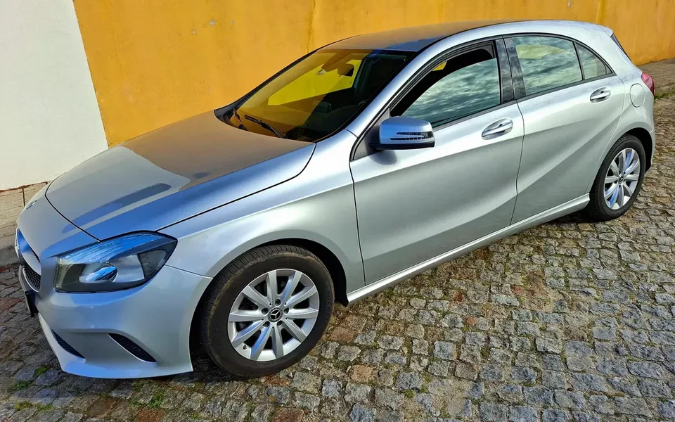 Mercedes-Benz A 180
