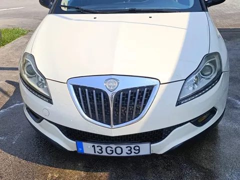 Lancia Delta 1.6 M-Jet Oro