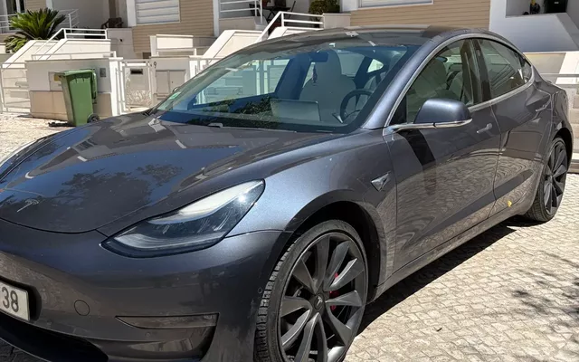 Tesla Model 3 Performance Dual Motor AWD