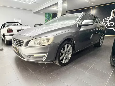 Volvo V60 2.0 D2 Summum Geartronic